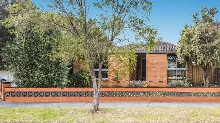 4 Burt Street, Altona VIC 3018