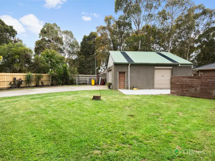 Sixth view of Homely house listing, 18 Conferta Court, Cranbourne West VIC 3977
