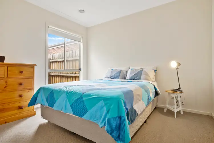 Fifth view of Homely unit listing, 5/11-15 Silverdale Drive, Darley VIC 3340