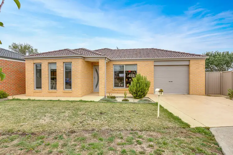19 Central Park Court, Ballan VIC 3342