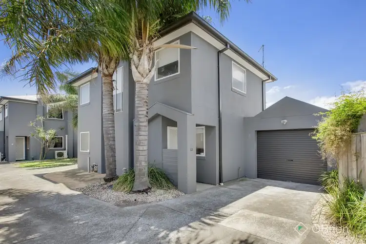 2/83 McLeod Road, Carrum VIC 3197