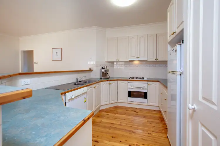 Second view of Homely house listing, 10 Whernside Drive, Wodonga VIC 3690
