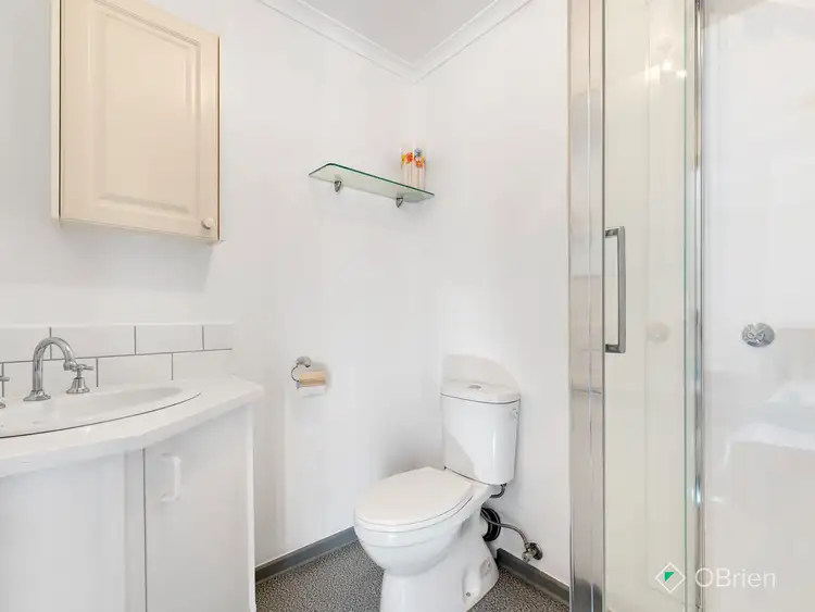 Fifth view of Homely house listing, 28 Parkdale Drive, Carrum Downs VIC 3201