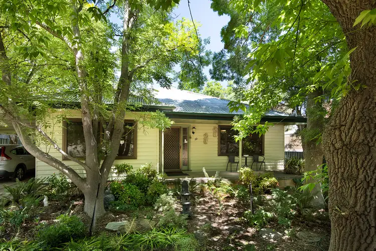 10 Dudley Street, Castlemaine VIC 3450