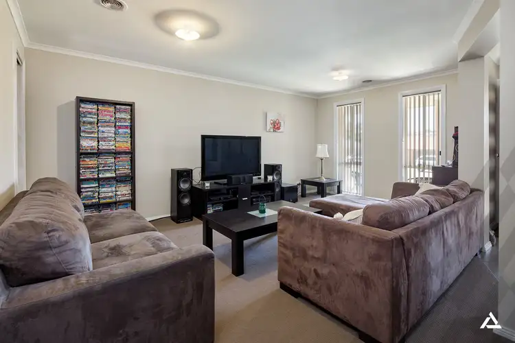 Second view of Homely house listing, 6 Folkstone Court, Drouin VIC 3818