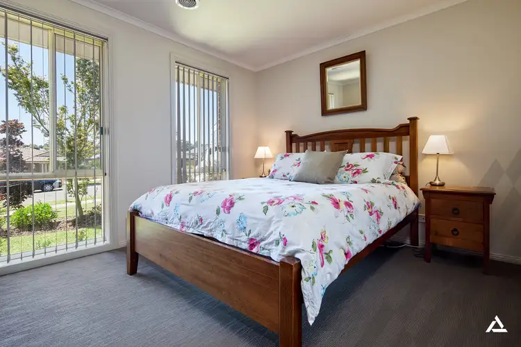 Fifth view of Homely house listing, 6 Folkstone Court, Drouin VIC 3818
