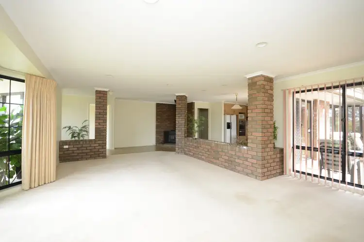 Fourth view of Homely house listing, 5 Lindsay Court, Wy Yung VIC 3875