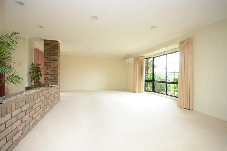 Fifth view of Homely house listing, 5 Lindsay Court, Wy Yung VIC 3875