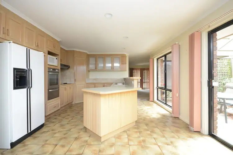 Sixth view of Homely house listing, 5 Lindsay Court, Wy Yung VIC 3875