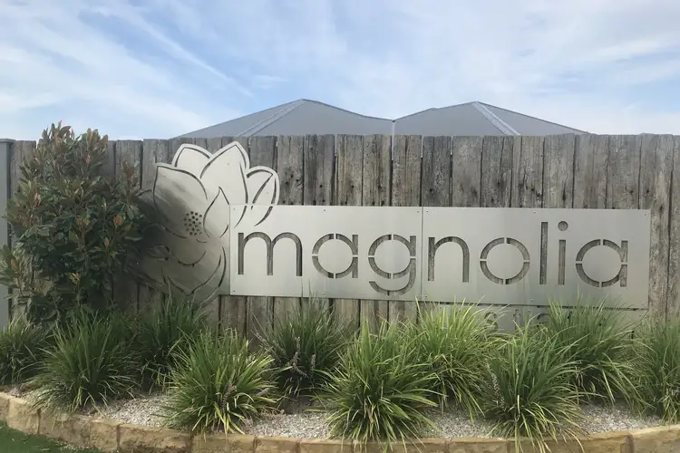 37 Magnolia Boulevard, Dubbo NSW 2830