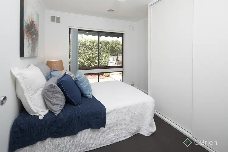 Seventh view of Homely house listing, 15 Muirkirk Close, Endeavour Hills VIC 3802