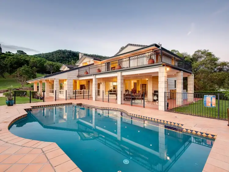 18 Pinewood Drive, Samford Valley QLD 4520