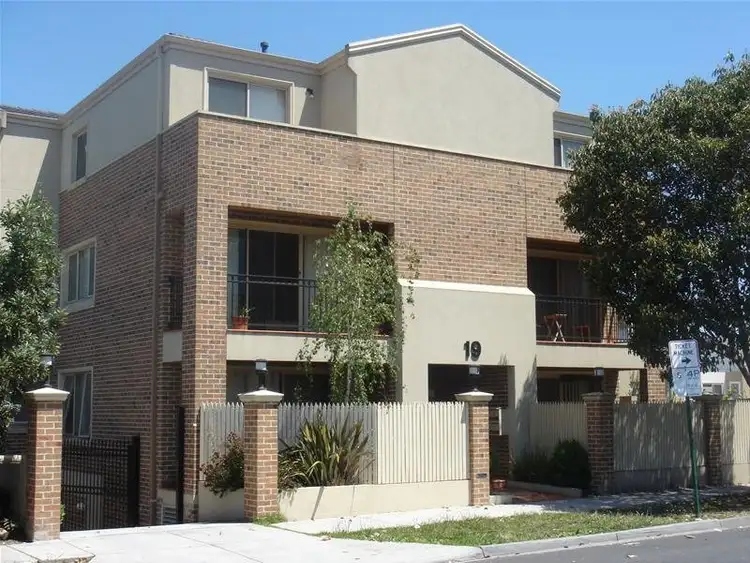 9/19 Cambridge Street