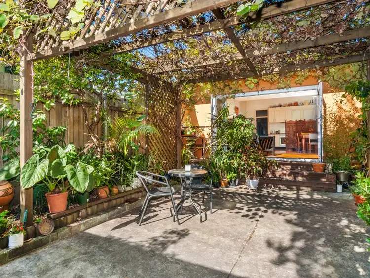 19 Barker Street, Lewisham NSW 2049