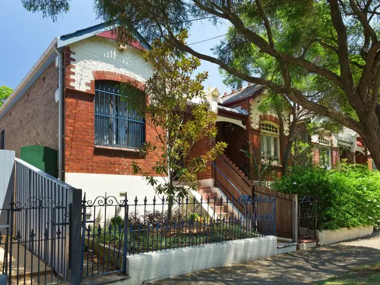 54 Northumberland Avenue, Stanmore NSW 2048