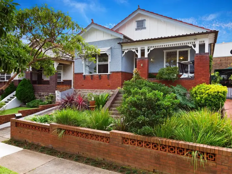 3 Woodside Avenue, Hurlstone Park NSW 2193