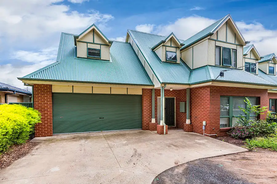 Main view of Homely townhouse listing, 1/260 Main Street, Bacchus Marsh VIC 3340