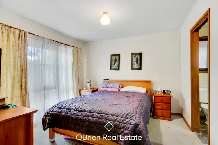Fourth view of Homely house listing, 4 Waralong Court, Langwarrin VIC 3910