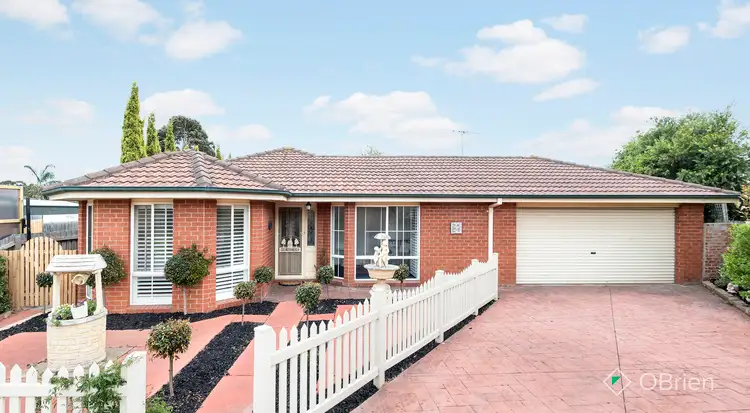 Main view of Homely house listing, 5 Gleeson Court, Langwarrin VIC 3910