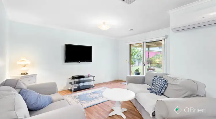 Second view of Homely house listing, 5 Gleeson Court, Langwarrin VIC 3910