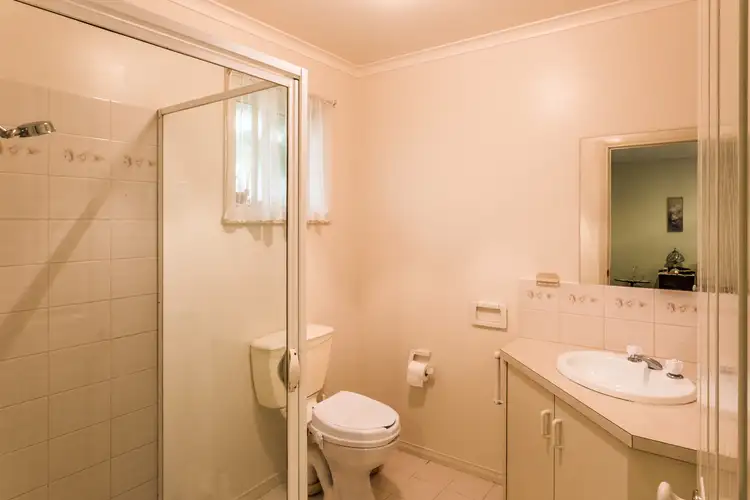 Seventh view of Homely house listing, 3 Oberin Court, Echuca VIC 3564