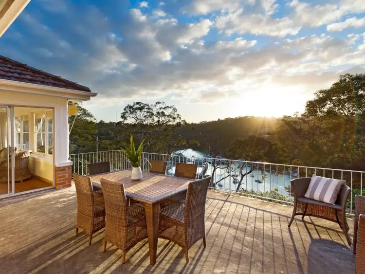 6 Upper Minimbah Road, Northbridge NSW 2063