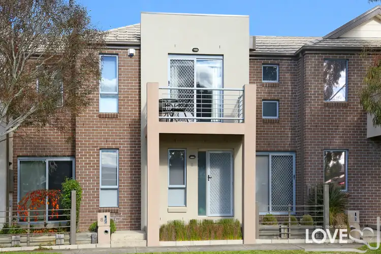 8 Marseilles Place, South Morang VIC 3752