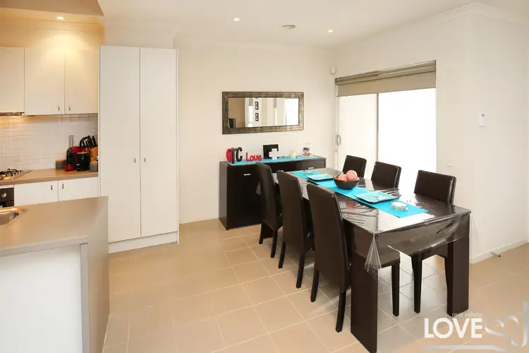 Fifth view of Homely house listing, 8 Marseilles Place, South Morang VIC 3752