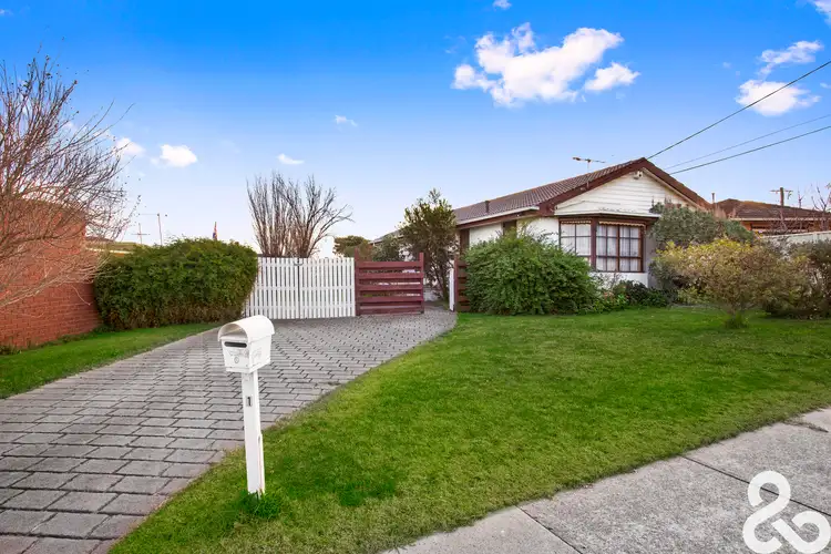 1 Banksia Avenue, Thomastown VIC 3074