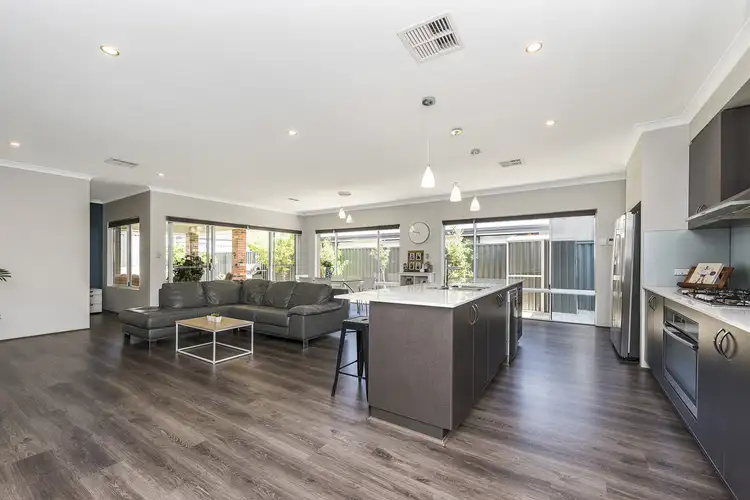 19 Gamin Vista, Aveley WA 6069