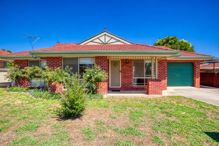 2/57 Kingfisher Drive, Wodonga VIC 3690