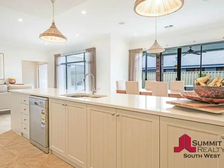 Sixth view of Homely house listing, 6 Pascoe Way, Millbridge WA 6232