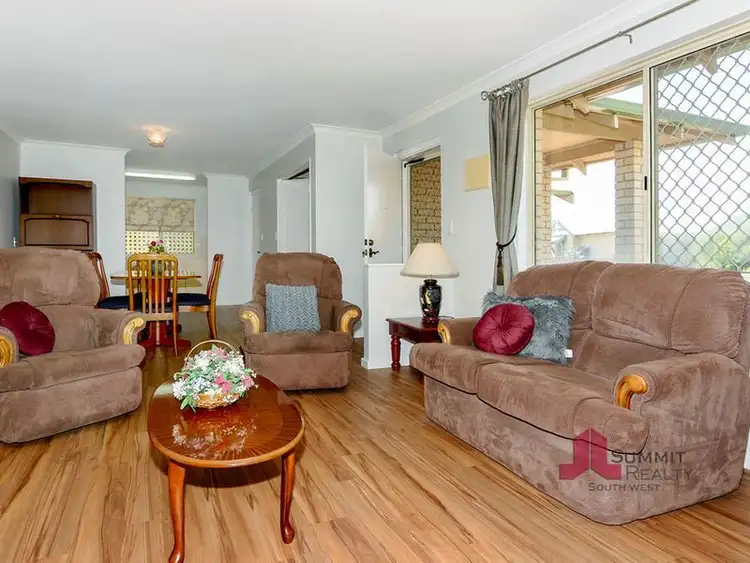 Fifth view of Homely unit listing, Unit 4/10 Mardo Avenue, Australind WA 6233