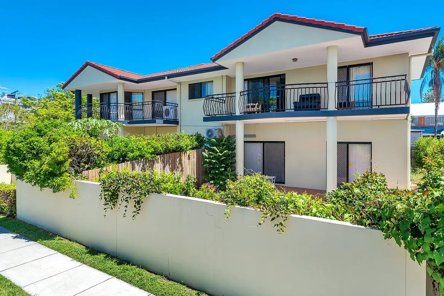 Main view of Homely unit listing, 10/11 Holland Street, Toowong QLD 4066