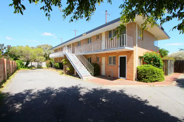 4/1A Hobbs Avenue, Como WA 6152