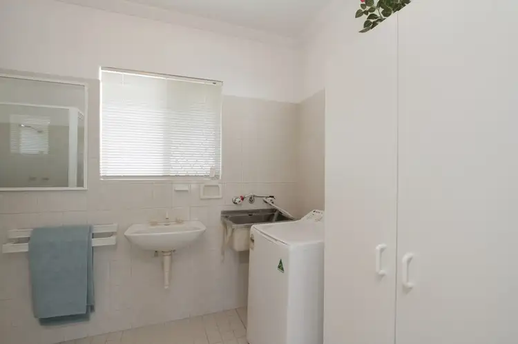 Seventh view of Homely unit listing, 4/1A Hobbs Avenue, Como WA 6152