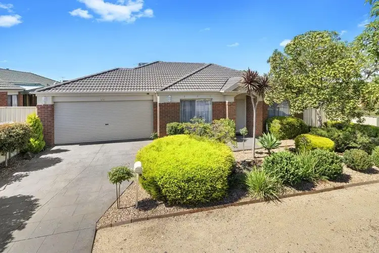 33 Pelham Crescent, Wyndham Vale VIC 3024