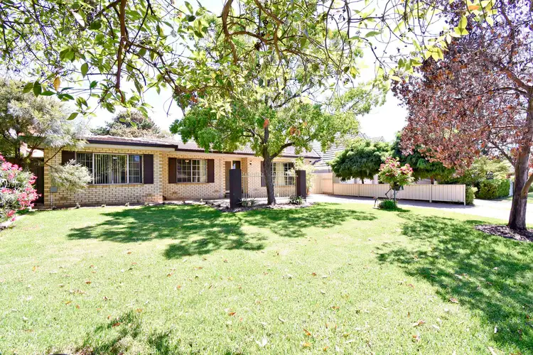 8 Beveridge Crescent, Dubbo NSW 2830