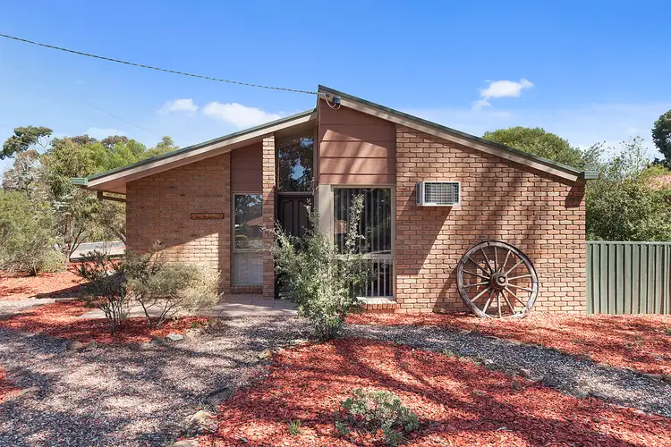 12 Tennyson Street, Quarry Hill VIC 3550