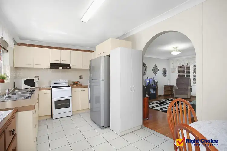 Fifth view of Homely townhouse listing, 2/15 Grove Circuit, Lake Illawarra NSW 2528