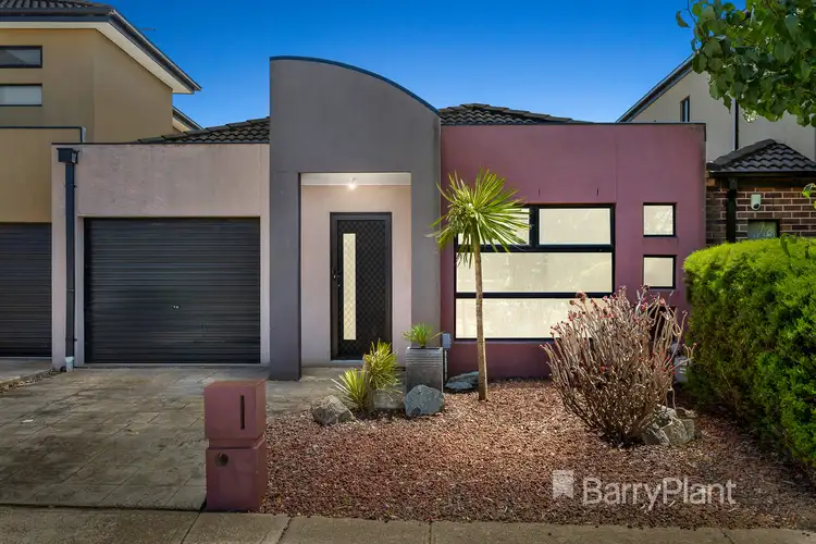 2/5 Halladale Avenue, Wyndham Vale VIC 3024