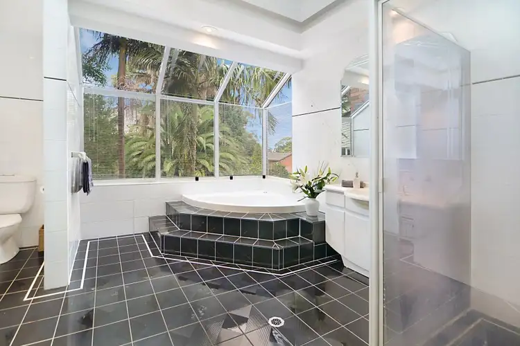Sixth view of Homely house listing, 19 Baudin Close, Illawong NSW 2234