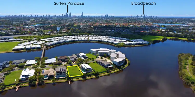 5066 Emerald Island Drive, Carrara QLD 4211