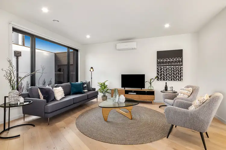 Fifth view of Homely townhouse listing, 3/9 Seaton Road, Mornington VIC 3931