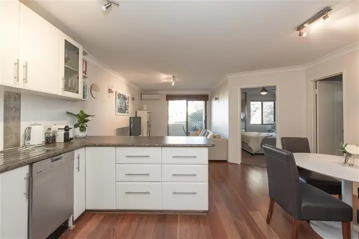 28/4 Manning Terrace, South Perth WA 6151