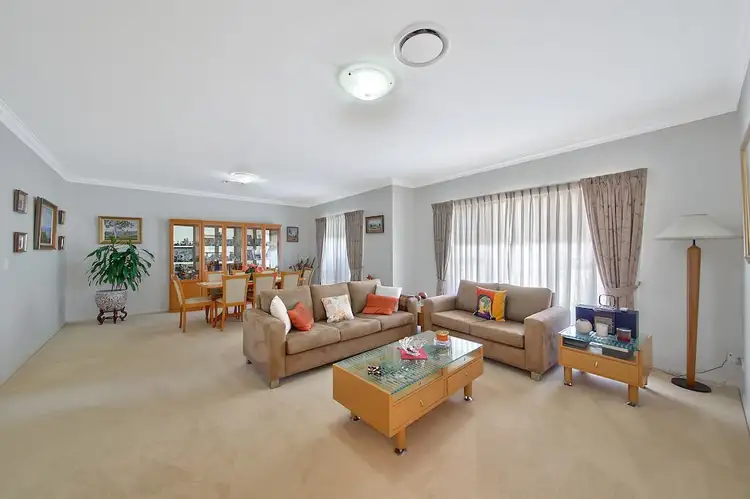Sixth view of Homely house listing, 8 Willoughby Circuit, Grasmere NSW 2570