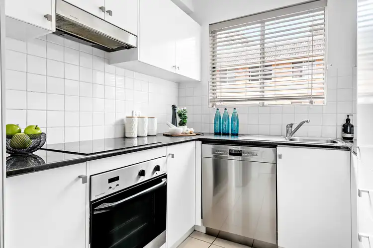 Fourth view of Homely apartment listing, 5/4 Fairway Close, Manly Vale NSW 2093