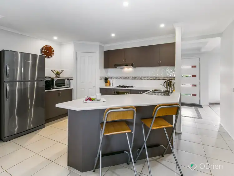 Second view of Homely house listing, 5 Jessica Place, Carrum Downs VIC 3201