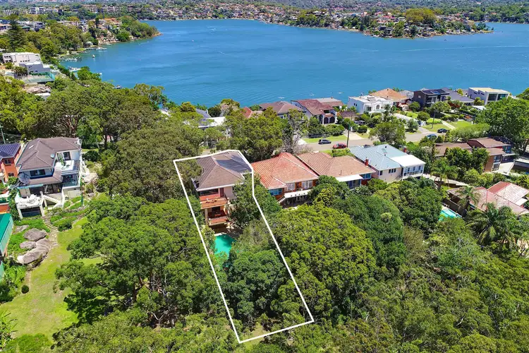 15 Pleasant Way, Blakehurst NSW 2221