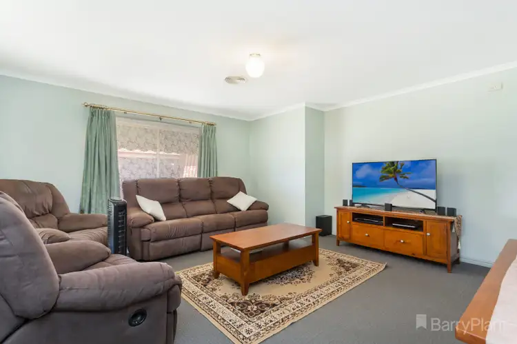 Second view of Homely house listing, 6 Kate Close, Kennington VIC 3550